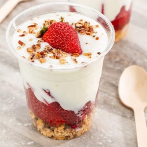 Биоразградима компостираща пластична пластмасова чаша с капак